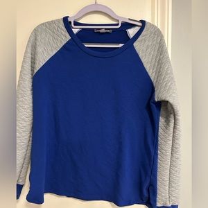 Women’s knit sweatshirt